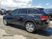 ✅ 2019 Volkswagen Atlas SE • VIN: 1V2WR2CA0KC546619 • Lot: 56296225. Listed on Copart with 105,777 mi. Free auction sales archive from the USA and detailed vehicle history report at DreamBid. Image 2.