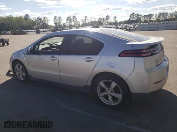 2015 Chevrolet Volt z VIN 1G1RA6E44FU113169, wystawiony jako Copart lot #49412274 z przebiegiem 121 177 mil mil oraz . Historia ofert i sprzedaży dostępna na DreamBid. Obrazek 2.