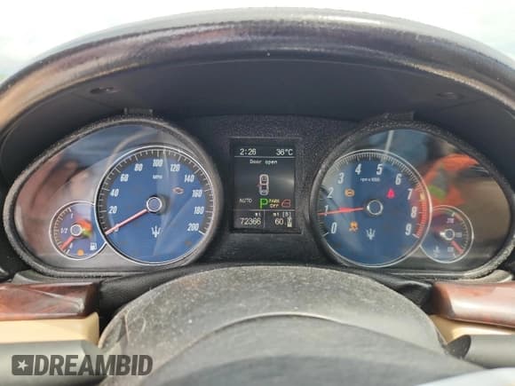 ✅ 2013 Maserati GranTurismo Sport • VIN: ZAM45MMA0D0070967 • Лот: 70539905. Опубликован ранее на Copart с пробегом 72 366 миль. Бесплатный доступ к архиву аукционных продаж из США и подробный отчёт об истории автомобиля на DreamBid. Изображение 9.