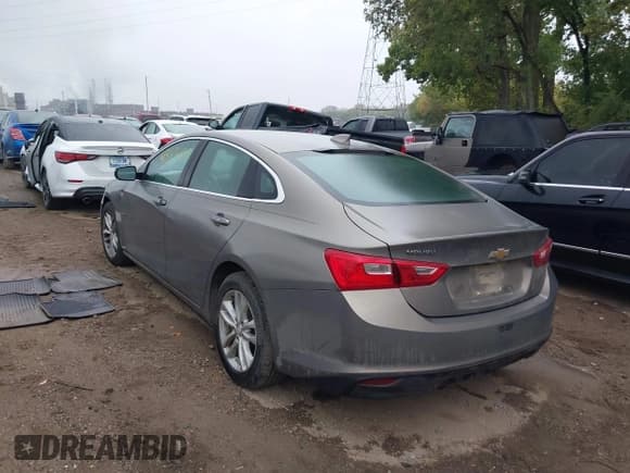 ✅ 2017 Chevrolet Malibu LT • VIN: 1G1ZE5ST0HF158370 • Lot: 43376487. Listed on IAAI with 179,155 mi. Free auction sales archive from the USA and detailed vehicle history report at DreamBid. Image 3.