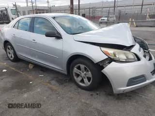 2013 Chevrolet Malibu LS z VIN 1G11B5SA4DF191791, wystawiony jako IAAI lot #43395752 z przebiegiem 112 173 mil mil oraz . Historia ofert i sprzedaży dostępna na DreamBid. Obrazek 1.