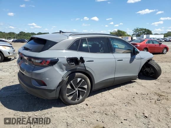 ✅ 2022 Volkswagen ID.4 Pro S • VIN: WVGTMPE26NP050416 • Lot: 70428625. Listed on Copart with 20,840 mi. Free auction sales archive from the USA and detailed vehicle history report at DreamBid. Image 3.