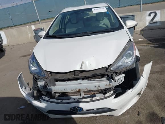 ✅ 2015 Toyota Prius One • VIN: JTDKDTB31F1584417 • Lot: 43668028. Listed on IAAI with 187,131 mi. Free auction sales archive from the USA and detailed vehicle history report at DreamBid. Image 12.