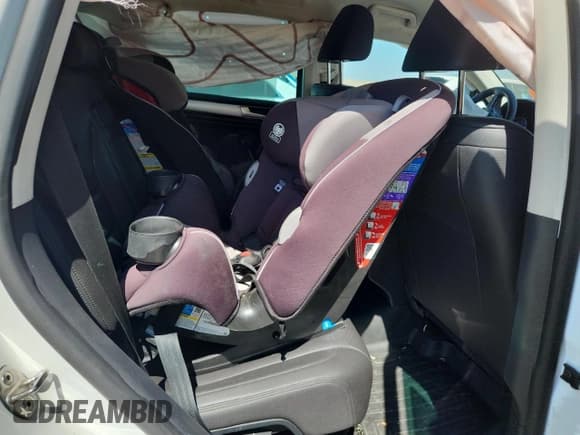 ✅ 2017 Volkswagen Touareg Sport • VIN: WVGEF7BP2HD005689 • Lot: 70952655. Listed on Copart with 87,335 mi. Free auction sales archive from the USA and detailed vehicle history report at DreamBid. Image 10.