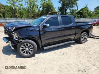 ✅ 2022 Chevrolet Silverado 1500 LT • VIN: 1GCPDDEK3NZ611552 • Lot: 66010875. Listed on Copart with 18,202 mi. Free auction sales archive from the USA and detailed vehicle history report at DreamBid. Image 1.