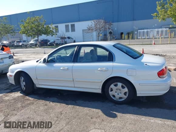 2002 Hyundai Sonata с VIN KMHWF25S92A571901, выставлен на аукционе IAAI как лот 41404038 с пробегом 133 316 миль миль и . История ставок и продаж доступна на DreamBid. Изображение 14.