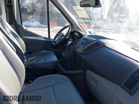 ✅ 2016 Ford Transit Cargo • VIN: 1FTBW3XG7GKA92847 • Лот: 41412926. Опубликован ранее на IAAI с пробегом 143 094 миль. Бесплатный доступ к архиву аукционных продаж из США и подробный отчёт об истории автомобиля на DreamBid. Изображение 5.