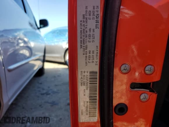 ✅ 2016 Dodge Challenger R/T Scat Pack • VIN: 2C3CDZFJ7GH317242 • Lot: 67532383. Wystawiony na Copart z przebiegiem 41 698 mil. Bezpłatny archiwum sprzedaży aukcyjnych z USA i szczegółowy raport historii pojazdu na DreamBid. Zdjęcie 12.