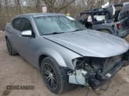 ✅ 2013 Dodge Avenger SXT • VIN: 1C3CDZCB6DN521644 • Лот: 41877213. Опубликован ранее на IAAI с пробегом 111 420 миль. Бесплатный доступ к архиву аукционных продаж из США и подробный отчёт об истории автомобиля на DreamBid. Изображение 1.