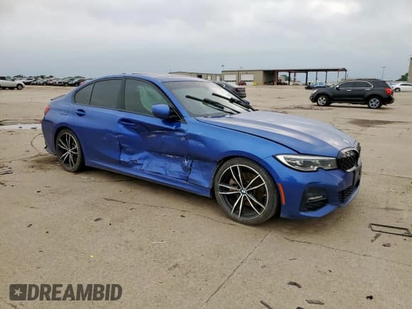 ✅ 2019 BMW 3 Series 330i • VIN: WBA5R1C58KAJ99172 • Lot: 57485695. Listed on Copart with 80,205 mi. Free auction sales archive from the USA and detailed vehicle history report at DreamBid. Image 4.