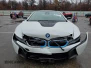 ✅ 2015 BMW i8 • VIN: WBY2Z2C53FV391673 • Лот: 45827224. Опубликован ранее на Copart с пробегом 16 299 миль. Бесплатный доступ к архиву аукционных продаж из США и подробный отчёт об истории автомобиля на DreamBid. Изображение 5.