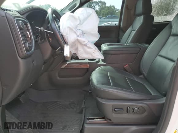 ✅ 2021 Chevrolet Silverado 1500 LTZ • VIN: 3GCUYGET1MG373006 • Lot: 56936835. Wystawiony na Copart z przebiegiem 52 396 mil. Bezpłatny archiwum sprzedaży aukcyjnych z USA i szczegółowy raport historii pojazdu na DreamBid. Zdjęcie 7.