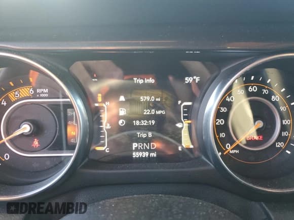 ✅ 2020 Jeep Wrangler Unlimited Sahara • VIN: 1C4HJXEM4LW330486 • Lot: 90649595. Listed on Copart with 55,939 mi. Free auction sales archive from the USA and detailed vehicle history report at DreamBid. Image 9.