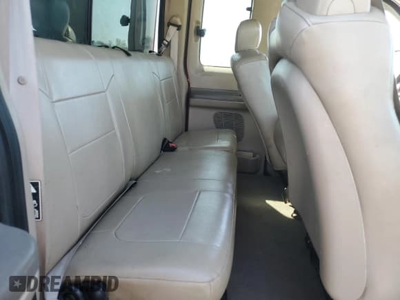 ✅ 2003 Ford F-250 XL • VIN: 1FTNX20P33EC51516 • Lot: 52163345. Listed on Copart with 283,665 mi. Free auction sales archive from the USA and detailed vehicle history report at DreamBid. Image 10.