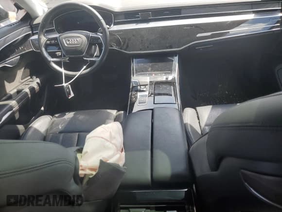 ✅ 2021 Audi A8 • VIN: WAU8DAF81MN030382 • Lot: 57970674. Wystawiony na Copart z przebiegiem 36 071 mil. Bezpłatny archiwum sprzedaży aukcyjnych z USA i szczegółowy raport historii pojazdu na DreamBid. Zdjęcie 8.