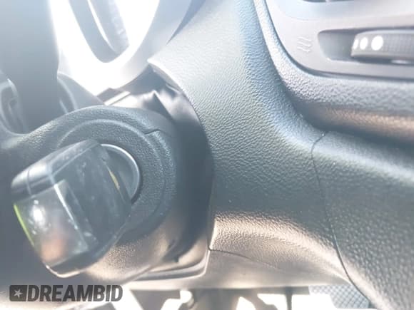 ✅ 2017 Chevrolet Equinox LT • VIN: 2GNFLFEK8H6217689 • Lot: 43236705. Wystawiony na IAAI z przebiegiem 143 493 mil. Bezpłatny archiwum sprzedaży aukcyjnych z USA i szczegółowy raport historii pojazdu na DreamBid. Zdjęcie 11.