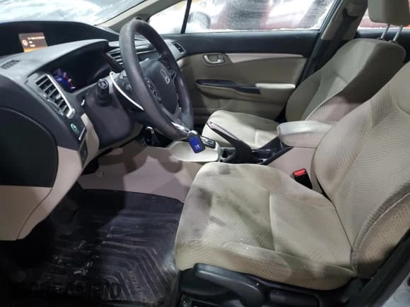 ✅ 2015 Honda Civic • VIN: 19XFB4F22FE000103 • Lot: 86203404. Wystawiony na Copart z przebiegiem 148 167 mil. Bezpłatny archiwum sprzedaży aukcyjnych z USA i szczegółowy raport historii pojazdu na DreamBid. Zdjęcie 7.