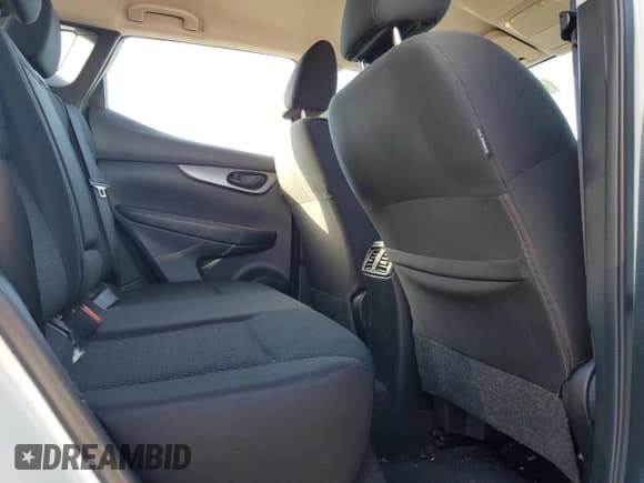 ✅ 2021 Nissan Rogue S • VIN: JN1BJ1AW4MW437004 • Lot: 81943585. Wystawiony na Copart z przebiegiem 57 455 mil. Bezpłatny archiwum sprzedaży aukcyjnych z USA i szczegółowy raport historii pojazdu na DreamBid. Zdjęcie 11.