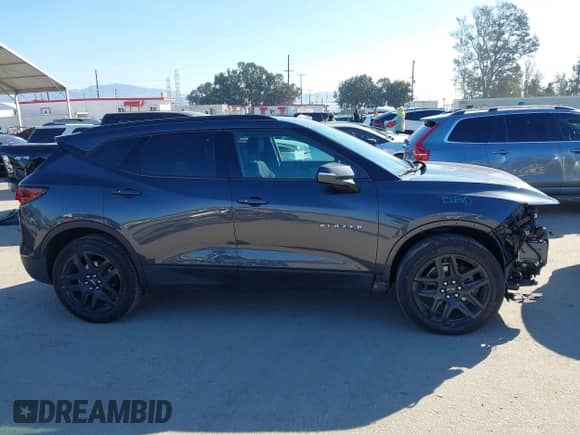 ✅ 2021 Chevrolet Blazer LT • VIN: 3GNKBCR43MS554259 • Lot: 41625832. Wystawiony na IAAI z przebiegiem 47 626 mil mil. Skorzystaj z bezpłatnego archiwum sprzedaży aukcyjnych z USA i zobacz szczegółowy raport historii pojazdu na DreamBid. Zdjęcie 14.