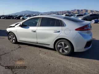 2019 Hyundai Ioniq SEL с VIN KMHC75LC5KU134599, выставлен на аукционе Copart как лот 75652314 с пробегом 73 289 миль миль и Списание • Salvage title. История ставок и продаж доступна на DreamBid. Изображение 2.