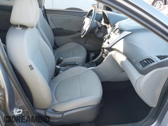 ✅ 2016 Hyundai Accent SE • VIN: KMHCT4AE2GU124257 • Lot: 43582215. Listed on IAAI with 92,161 mi. Free auction sales archive from the USA and detailed vehicle history report at DreamBid. Image 5.