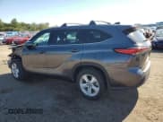 ✅ 2022 Toyota Highlander Hybrid LE • VIN: 5TDBBRCH5NS559640 • Lot: 82305985. Listed on Copart with 15,863 mi. Free auction sales archive from the USA and detailed vehicle history report at DreamBid. Image 2.