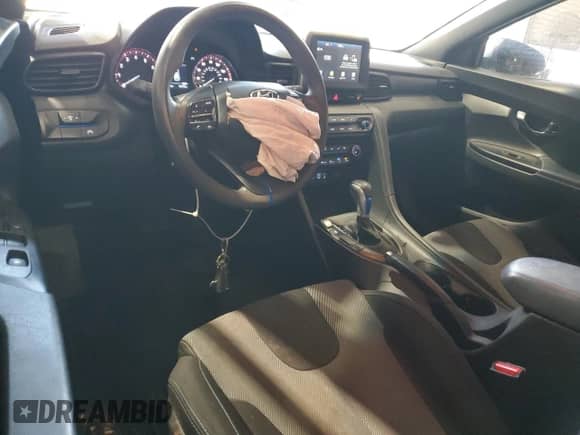 2019 Hyundai Veloster 2.0 с VIN KMHTG6AF3KU018563, выставлен на аукционе Copart как лот 74105094 с пробегом 75 578 миль миль и Списание • Salvage title. История ставок и продаж доступна на DreamBid. Изображение 8.