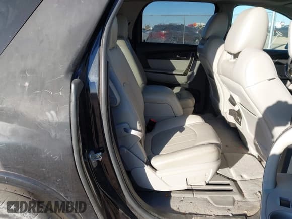 ✅ 2011 GMC Acadia Denali • VIN: 1GKKRTEDXBJ251833 • Лот: 43654840. Опубликован ранее на IAAI с пробегом 132 686 миль. Бесплатный доступ к архиву аукционных продаж из США и подробный отчёт об истории автомобиля на DreamBid. Изображение 8.