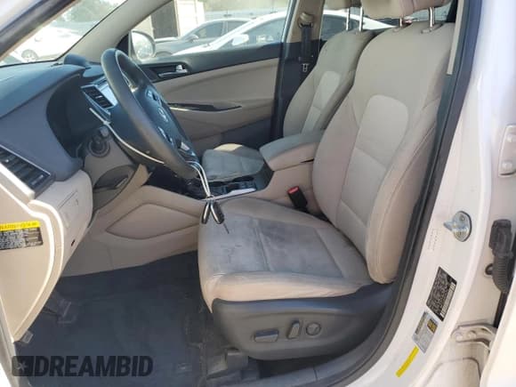 ✅ 2017 Hyundai Tucson SE • VIN: KM8J3CA40HU504739 • Лот: 92613605. Опубликован ранее на Copart с пробегом 196 981 миль. Бесплатный доступ к архиву аукционных продаж из США и подробный отчёт об истории автомобиля на DreamBid. Изображение 7.