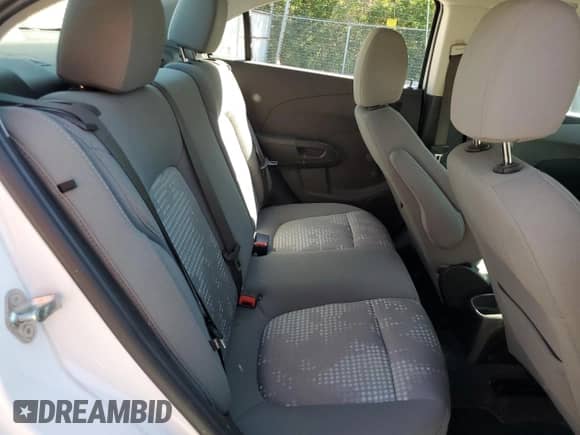 2020 Chevrolet Sonic LS с VIN 1G1JB5SB2L4132029, выставлен на аукционе Copart как лот 64029135 с пробегом 49 250 миль миль и Списание • Salvage title. История ставок и продаж доступна на DreamBid. Изображение 10.