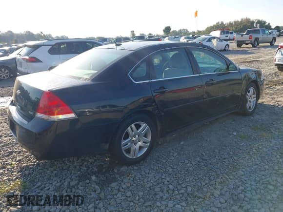 ✅ 2016 Chevrolet Impala LT • VIN: 2G1WB5E34G1123005 • Лот: 43206839. Опубликован ранее на IAAI с пробегом 211 061 миль. Бесплатный доступ к архиву аукционных продаж из США и подробный отчёт об истории автомобиля на DreamBid. Изображение 4.