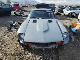 ✅ 1978 Datsun 280ZX • VIN: GHLS30122501 • Lot: 80676944. Wystawiony na Copart z przebiegiem Nie podano. Bezpłatny archiwum sprzedaży aukcyjnych z USA i szczegółowy raport historii pojazdu na DreamBid. Zdjęcie 5.