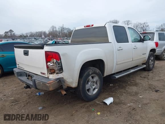 ✅ 2010 GMC Sierra 1500 SLT • VIN: 3GTRCWE00AG287606 • Lot: 41406243. Listed on IAAI with 218,866 mi. Free auction sales archive from the USA and detailed vehicle history report at DreamBid. Image 4.