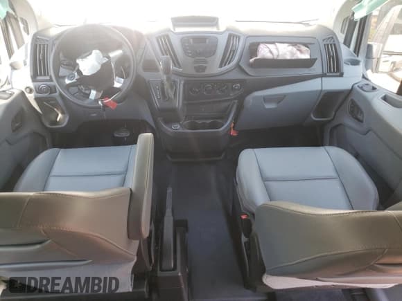 ✅ 2017 Ford Transit XL • VIN: 1FMZK1ZM3HKB38009 • Лот: 74470314. Опубликован ранее на Copart с пробегом Не указан. Бесплатный доступ к архиву аукционных продаж из США и подробный отчёт об истории автомобиля на DreamBid. Изображение 8.