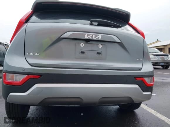 ✅ 2024 Kia Niro EX • VIN: KNDCR3LE5R5184377 • Lot: 43340111. Wystawiony na IAAI z przebiegiem 23 742 mil. Bezpłatny archiwum sprzedaży aukcyjnych z USA i szczegółowy raport historii pojazdu na DreamBid. Zdjęcie 16.