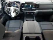 ✅ 2025 Chevrolet Silverado 2500HD • VIN: 1GC4KPE72SF101972 • Lot: 83872184. Listed on Copart with 1,973 mi. Free auction sales archive from the USA and detailed vehicle history report at DreamBid. Image 8.