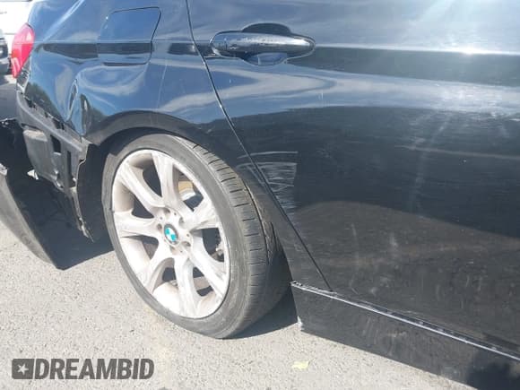 ✅ 2015 BMW 3 Series 320i • VIN: WBA3B1G52FNT06334 • Лот: 43598807. Опубликован ранее на IAAI с пробегом 65 920 миль. Бесплатный доступ к архиву аукционных продаж из США и подробный отчёт об истории автомобиля на DreamBid. Изображение 20.