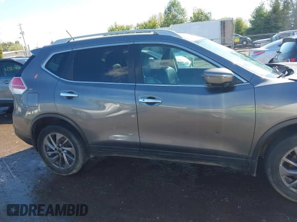 ✅ 2016 Nissan Rogue SL • VIN: 5N1AT2MV2GC771738 • Lot: 43370675. Listed on IAAI with 146,856 mi. Free auction sales archive from the USA and detailed vehicle history report at DreamBid. Image 14.