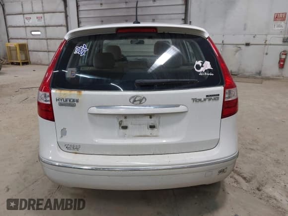 ✅ 2011 Hyundai Elantra GLS • VIN: KMHDB8AEXBU092827 • Lot: 43457292. Listed on IAAI with 165,951 mi. Free auction sales archive from the USA and detailed vehicle history report at DreamBid. Image 16.