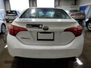 ✅ 2018 Toyota Corolla LE Eco • VIN: 5YFBPRHE4JP835941 • Lot: 72525224. Wystawiony na Copart z przebiegiem Nie podano. Bezpłatny archiwum sprzedaży aukcyjnych z USA i szczegółowy raport historii pojazdu na DreamBid. Zdjęcie 6.