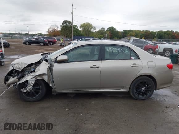 ✅ 2009 Toyota Corolla LE • VIN: 2T1BU40E99C151745 • Лот: 43453902. Опубликован ранее на IAAI с пробегом 198 885 миль. Бесплатный доступ к архиву аукционных продаж из США и подробный отчёт об истории автомобиля на DreamBid. Изображение 14.