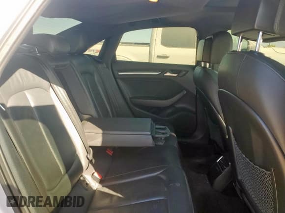 ✅ 2015 Audi A3 Premium • VIN: WAUACGFF2F1032870 • Lot: 91893035. Wystawiony na Copart z przebiegiem 128 301 mil. Bezpłatny archiwum sprzedaży aukcyjnych z USA i szczegółowy raport historii pojazdu na DreamBid. Zdjęcie 10.