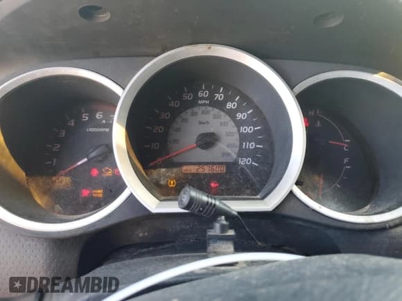 ✅ 2008 Toyota Tacoma PreRunner • VIN: 3TMJU62N88M054403 • Lot: 87021795. Wystawiony na Copart z przebiegiem 257 600 mil. Bezpłatny archiwum sprzedaży aukcyjnych z USA i szczegółowy raport historii pojazdu na DreamBid. Zdjęcie 9.