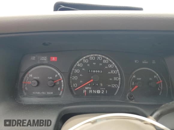 ✅ 2003 Ford Crown Victoria Standard • VIN: 2FAFP73W03X156758 • Lot: 61150295. Listed on Copart with 116,063 mi. Free auction sales archive from the USA and detailed vehicle history report at DreamBid. Image 9.