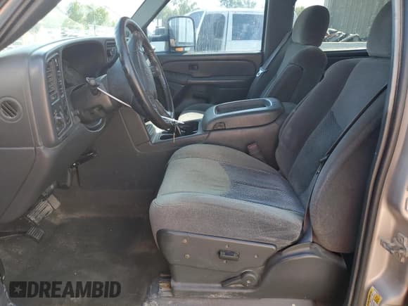 ✅ 2007 Chevrolet Silverado 2500HD LT1 • VIN: 1GCHK23D47F108667 • Лот: 80464745. Опубликован ранее на Copart с пробегом 339 690 миль. Бесплатный доступ к архиву аукционных продаж из США и подробный отчёт об истории автомобиля на DreamBid. Изображение 7.