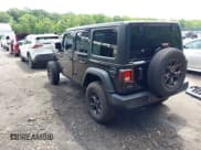✅ 2022 Jeep Wrangler Unlimited Willys Sport • VIN: 1C4HJXDM8NW135415 • Lot: 42625492. Wystawiony na IAAI z przebiegiem 84 780 mil. Bezpłatny archiwum sprzedaży aukcyjnych z USA i szczegółowy raport historii pojazdu na DreamBid. Zdjęcie 3.