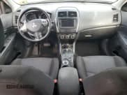 ✅ 2012 Mitsubishi Outlander SE • VIN: JA4AR4AU3CZ008588 • Lot: 87243205. Wystawiony na Copart z przebiegiem 143 426 mil. Bezpłatny archiwum sprzedaży aukcyjnych z USA i szczegółowy raport historii pojazdu na DreamBid. Zdjęcie 8.