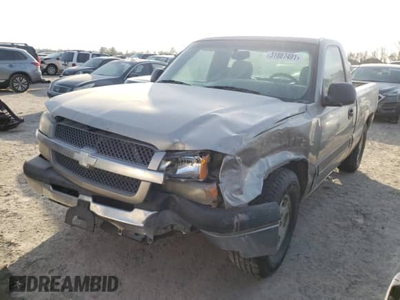 2003 Chevrolet Silverado 1500 Work Truck с VIN 1GCEC14V23Z145744, выставлен на аукционе Copart как лот 31887491 с пробегом 180 138 миль миль и Списание • Salvage title. История ставок и продаж доступна на DreamBid. Изображение 2.