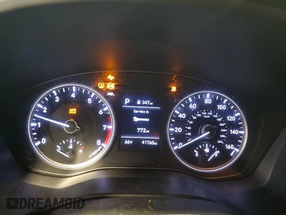 ✅ 2019 Hyundai Santa Fe SE • VIN: 5NMS23AD0KH074348 • Lot: 44094224. Wystawiony na Copart z przebiegiem 41 760 mil. Bezpłatny archiwum sprzedaży aukcyjnych z USA i szczegółowy raport historii pojazdu na DreamBid. Zdjęcie 9.