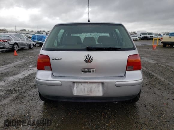 ✅ 2002 Volkswagen Golf GLS • VIN: 9BWGK61J124023291 • Лот: 49136675. Опубликован ранее на Copart с пробегом 148 373 миль. Бесплатный доступ к архиву аукционных продаж из США и подробный отчёт об истории автомобиля на DreamBid. Изображение 6.